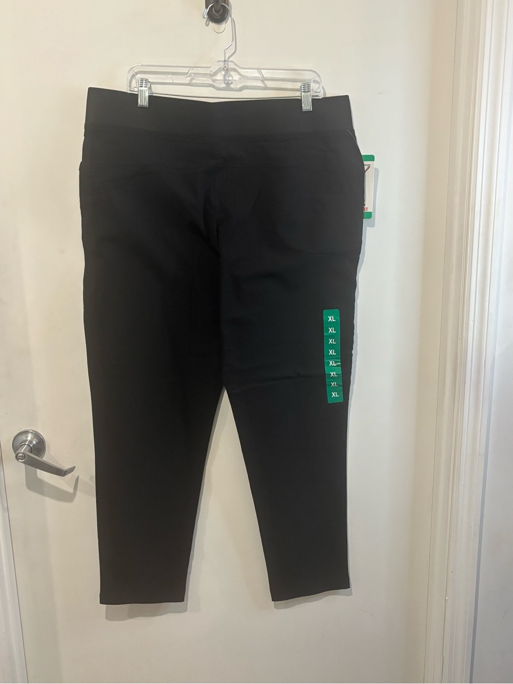 32 Degrees Black Capri-Length Stretch Trousers